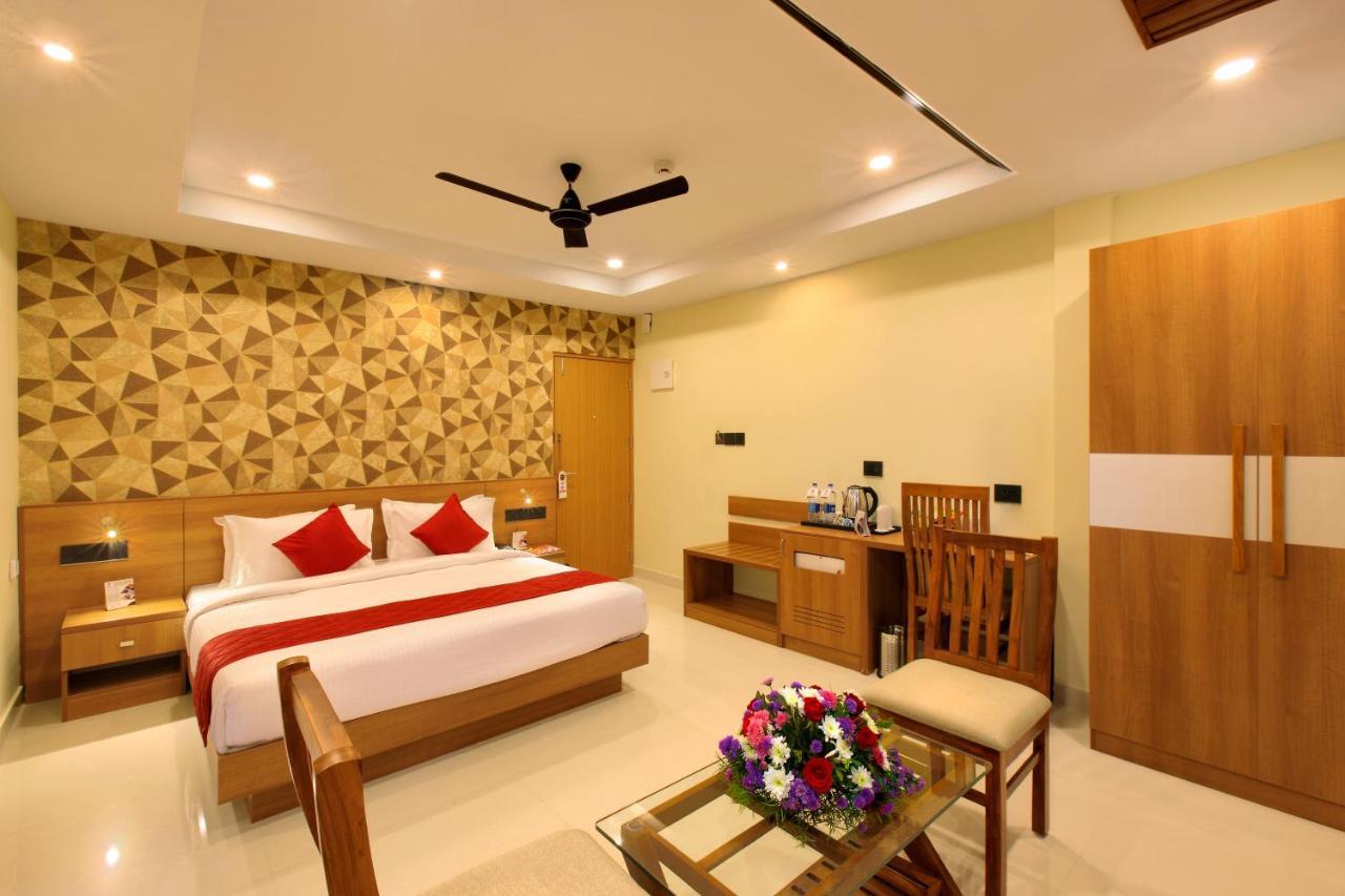 Hotel Novark Munnar Kallar Vattiyar Bagian luar foto